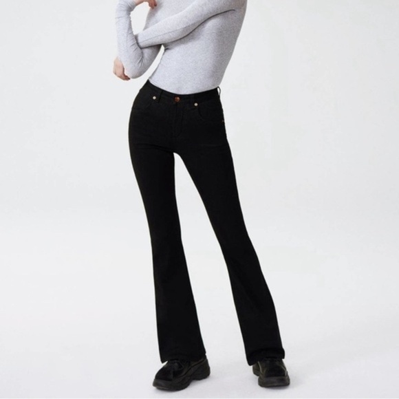 Universal Standard High Rise Flare Sava‎ Jeans Women’s Size 6 Tall Stretch Black - Picture 1 of 10